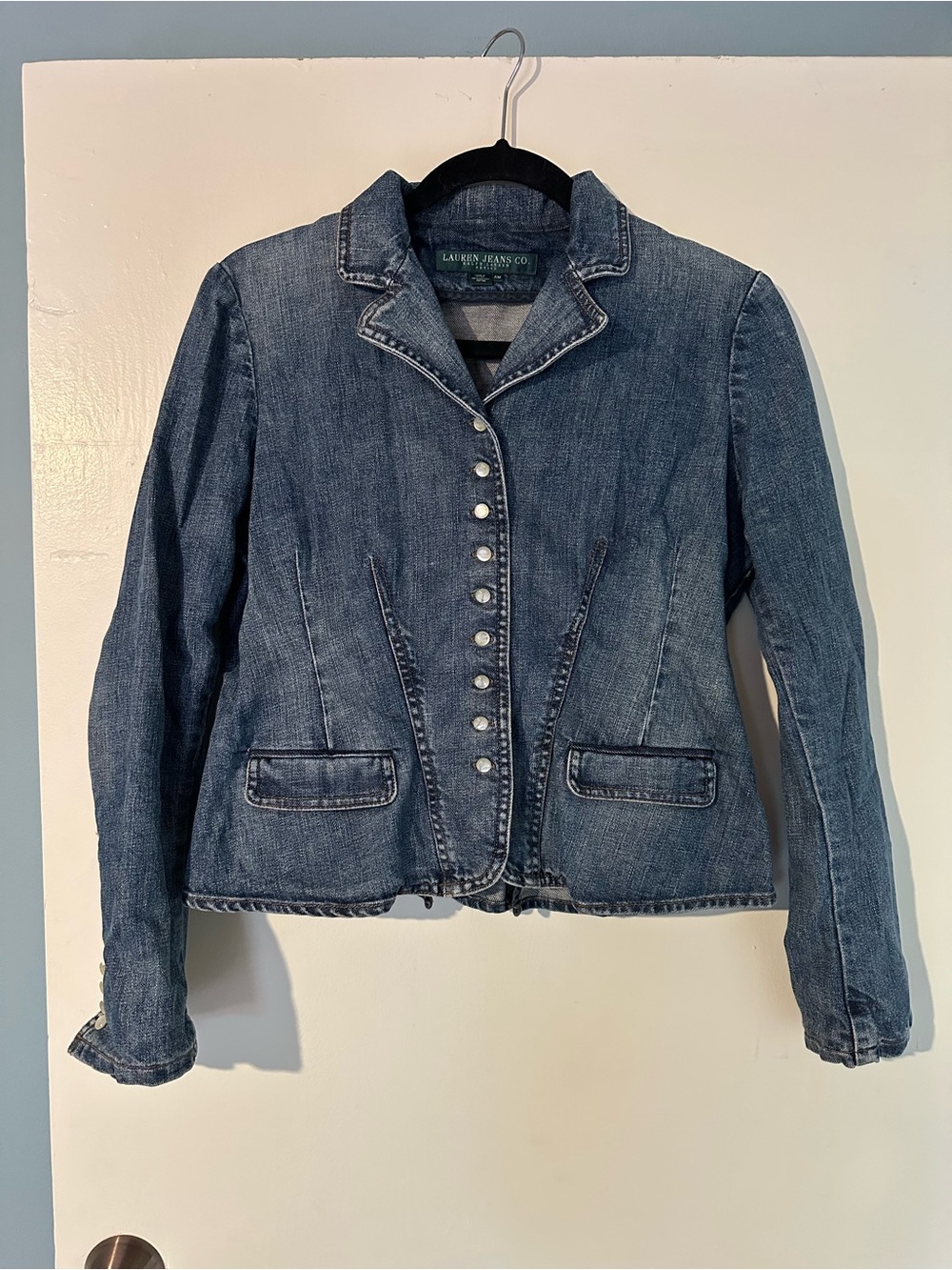 Ralph Lauren Fitted semi-cropped Denim Jacket SO CUTE